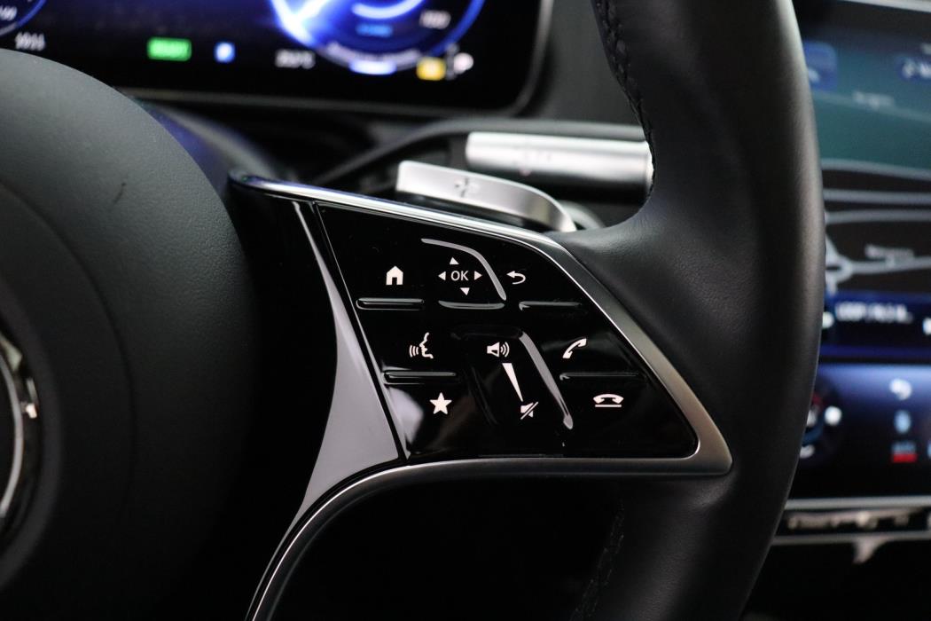 MERCEDES-BENZ EQS 2022