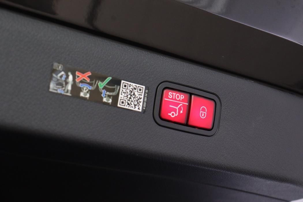 MERCEDES-BENZ EQS 2022