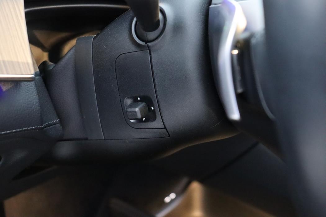 MERCEDES-BENZ EQS 2022