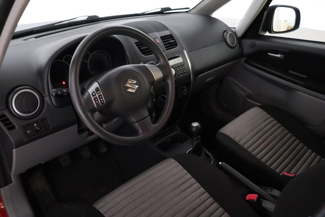 SUZUKI SX4 2013