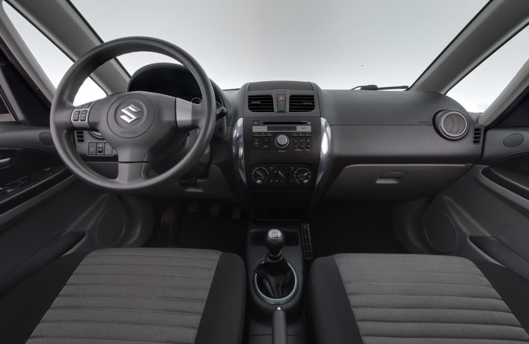 SUZUKI SX4 2013