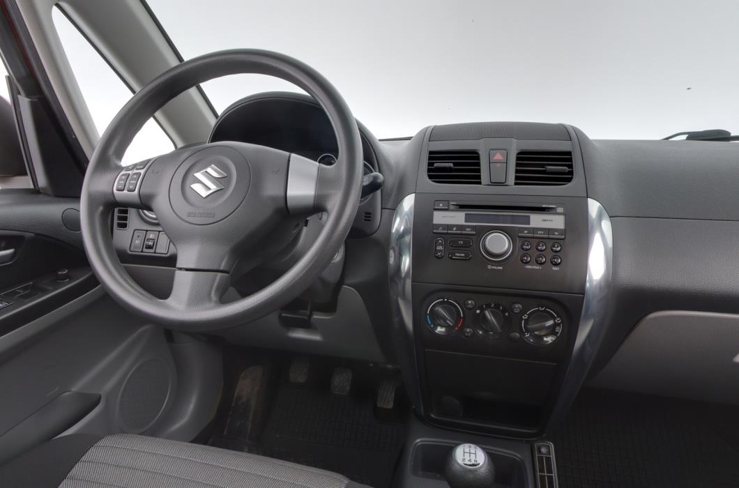 SUZUKI SX4 2013