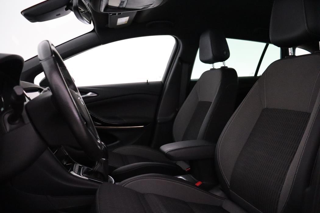 OPEL Astra 2021