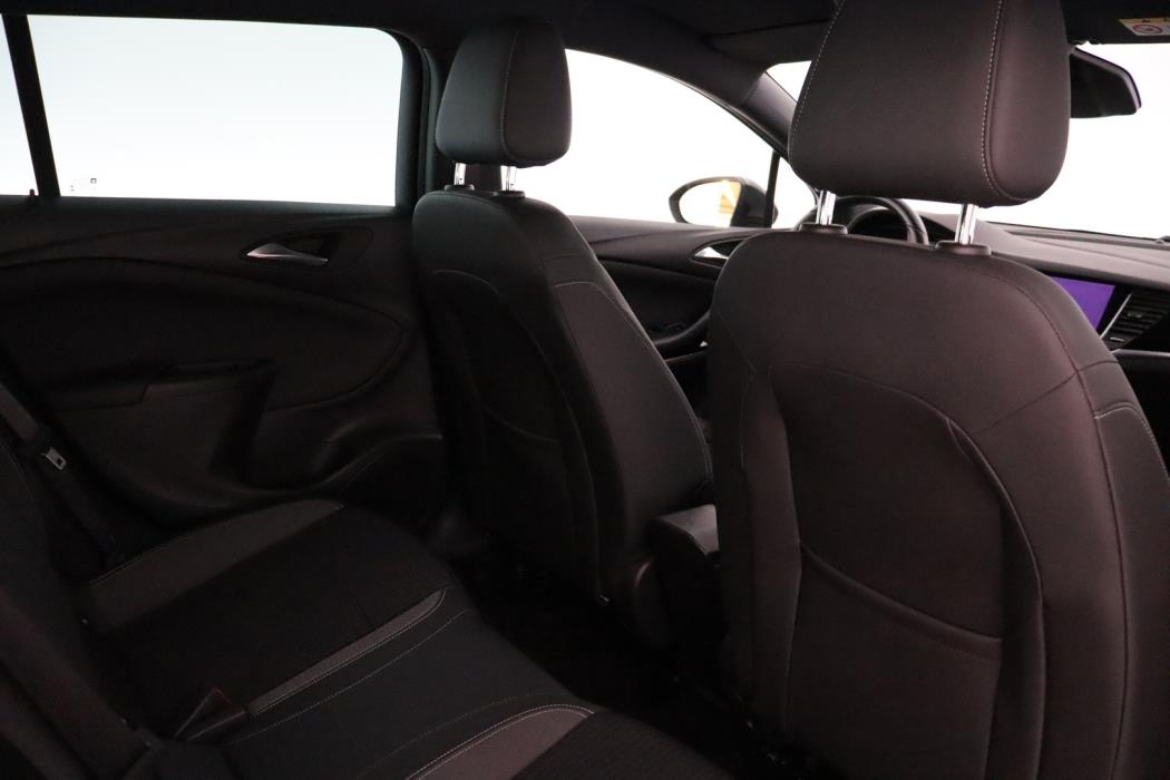 OPEL Astra 2021