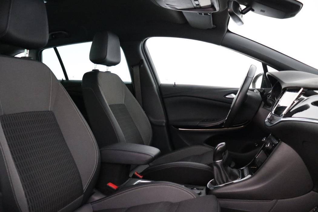 OPEL Astra 2021