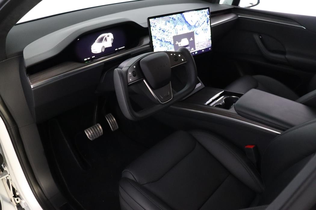 TESLA Model X 2023