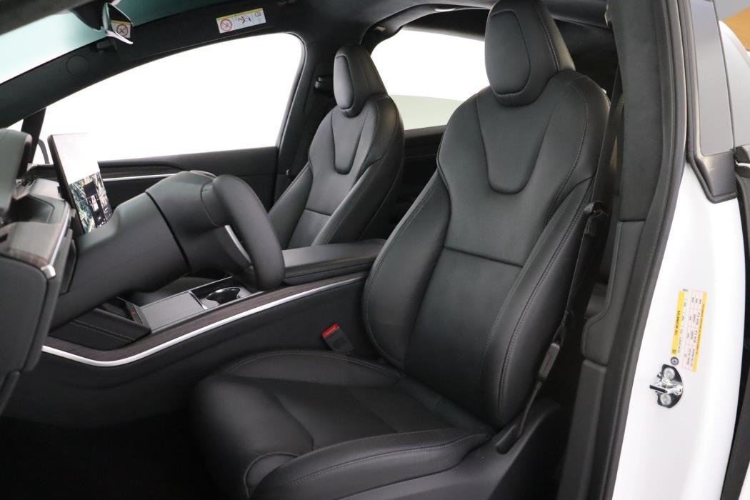 TESLA Model X 2023