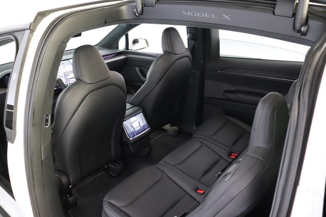 TESLA Model X 2023
