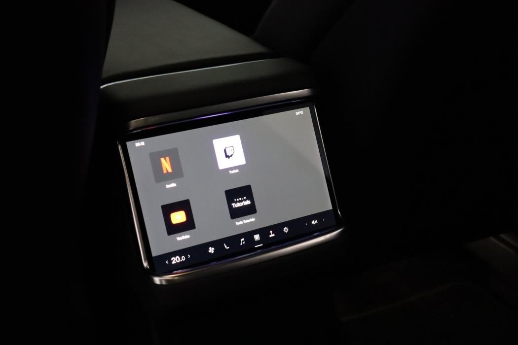 TESLA Model X 2023