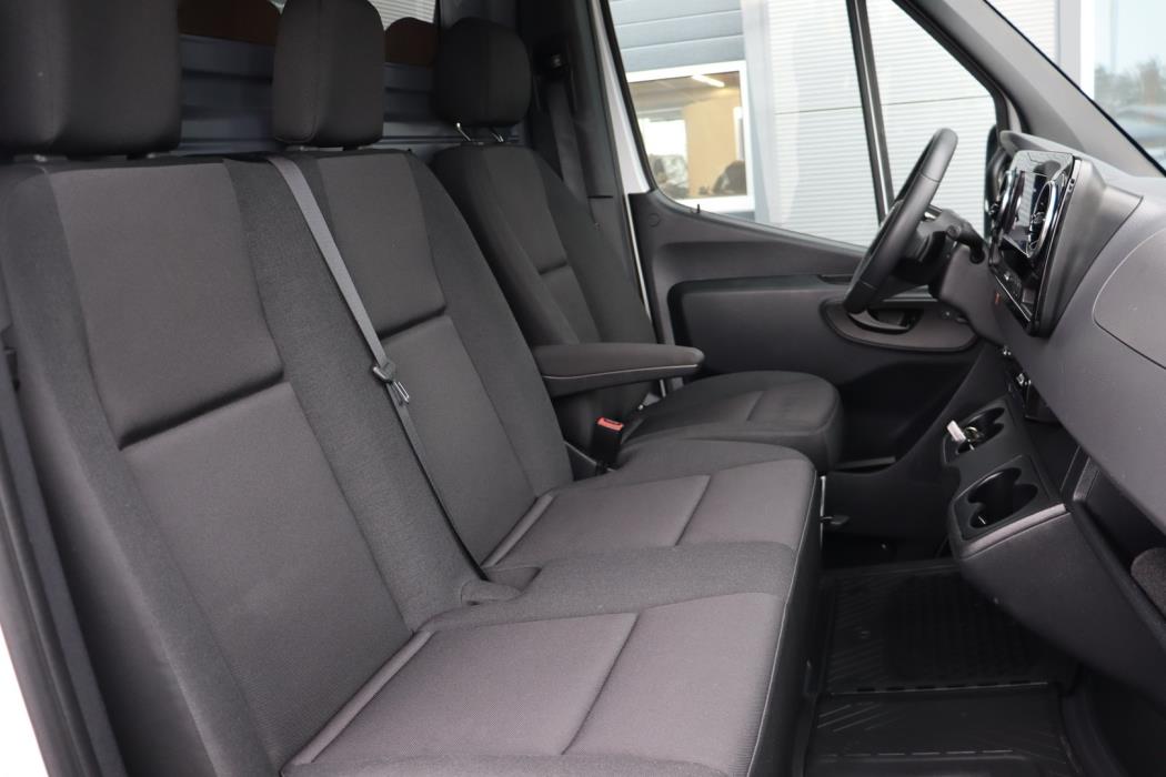 MERCEDES-BENZ Sprinter 2024