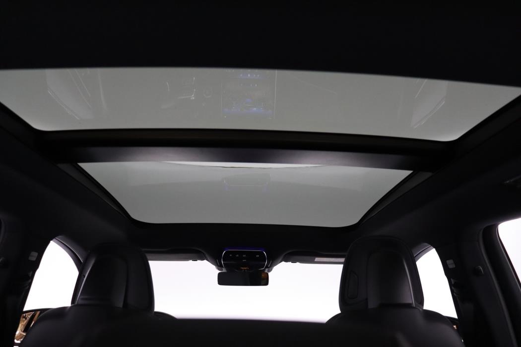 MERCEDES-BENZ EQE SUV 2023