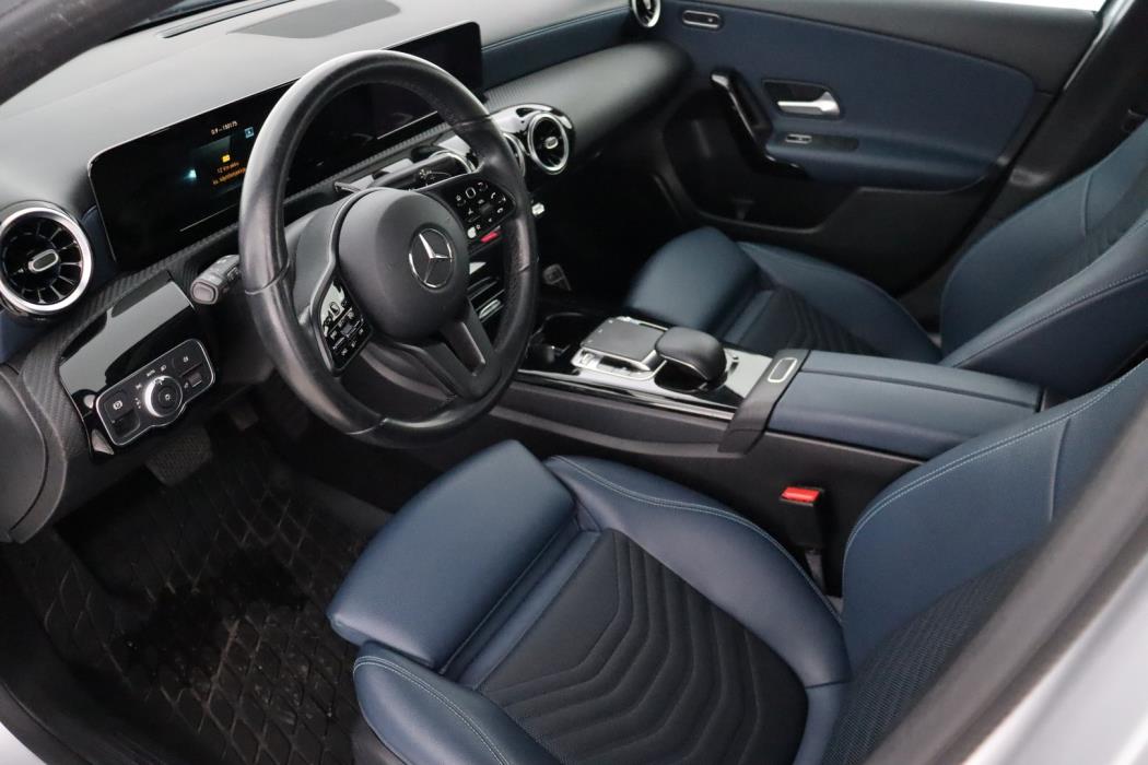 MERCEDES-BENZ A 2019
