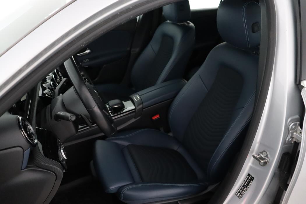 MERCEDES-BENZ A 2019