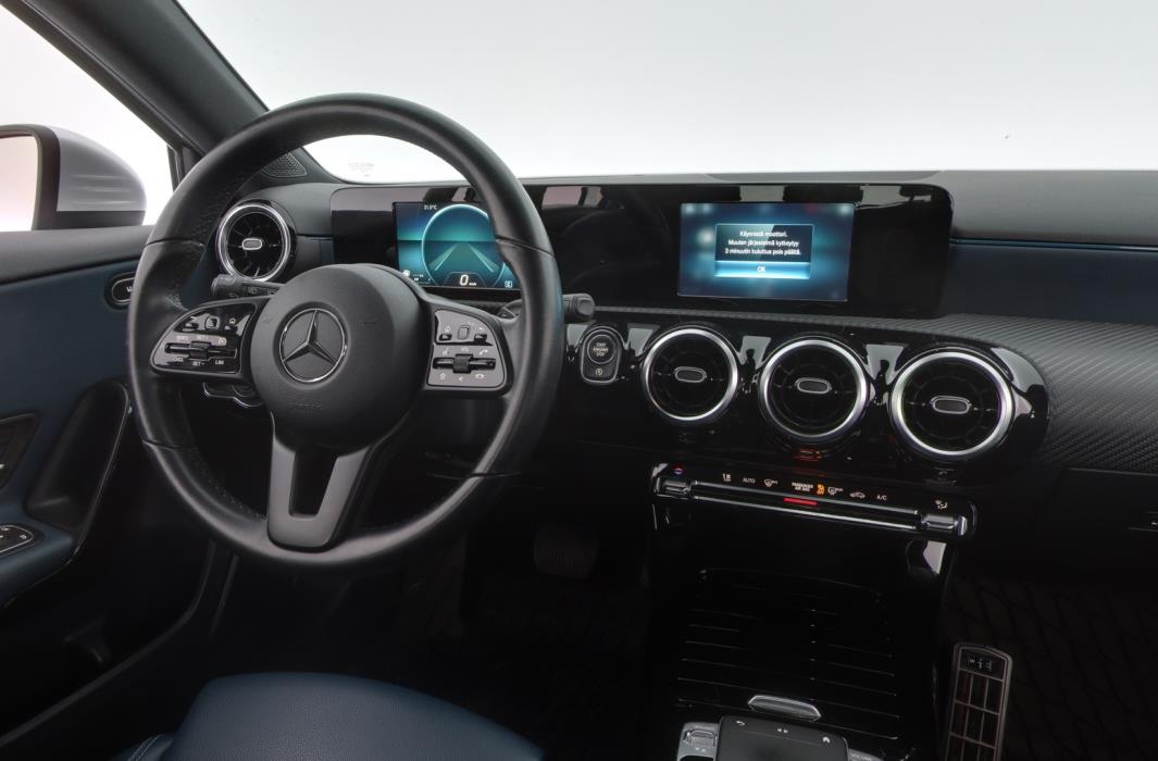 MERCEDES-BENZ A 2019
