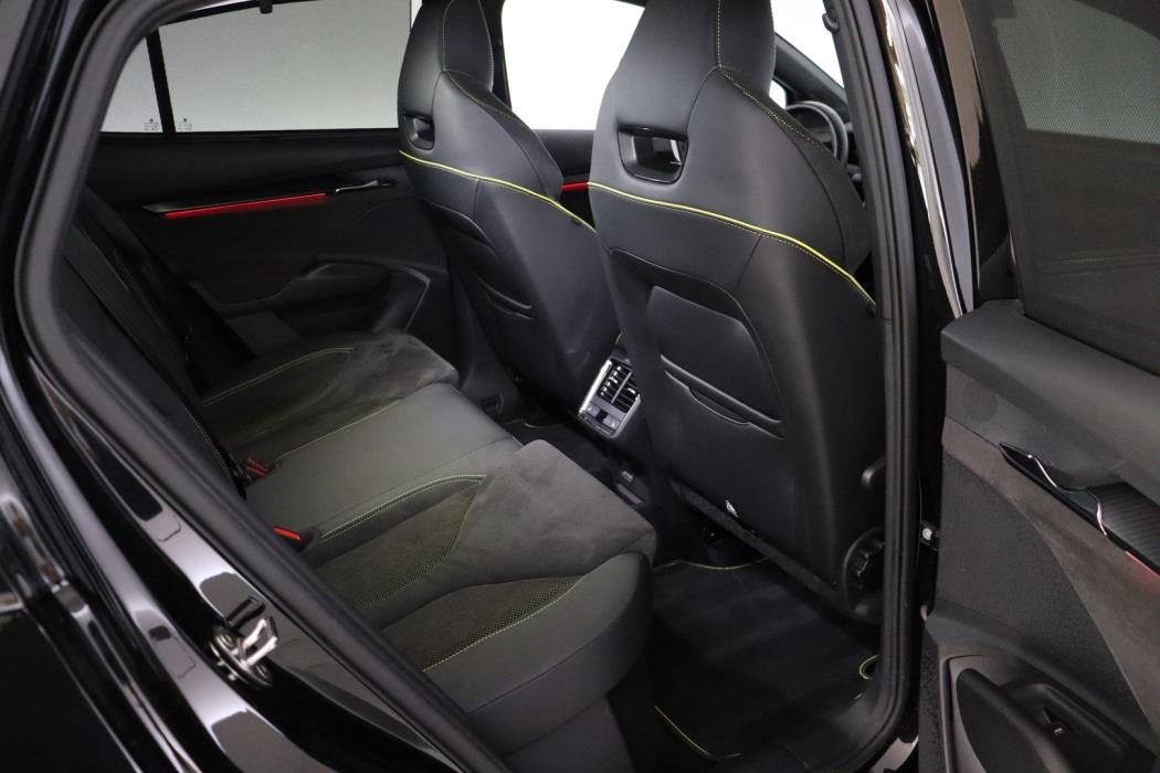 SKODA Enyaq 2024