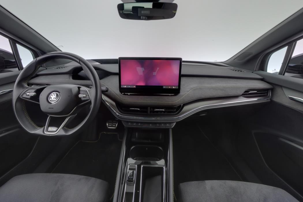 SKODA Enyaq 2024