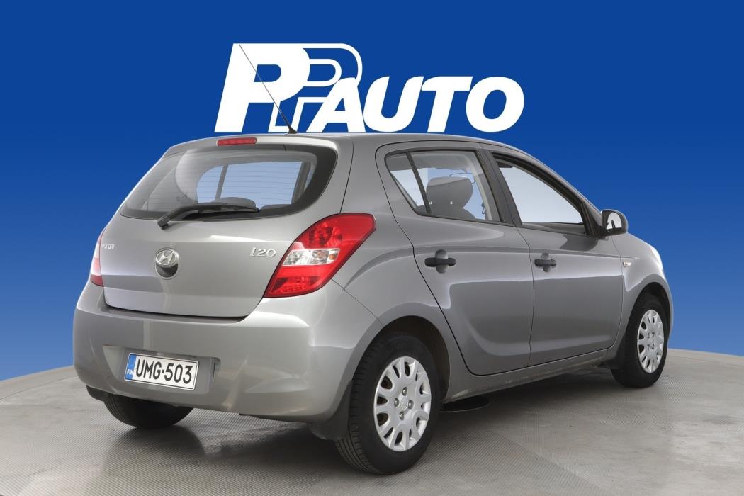 HYUNDAI i20 2012
