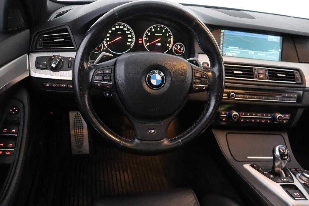 BMW M5 2012