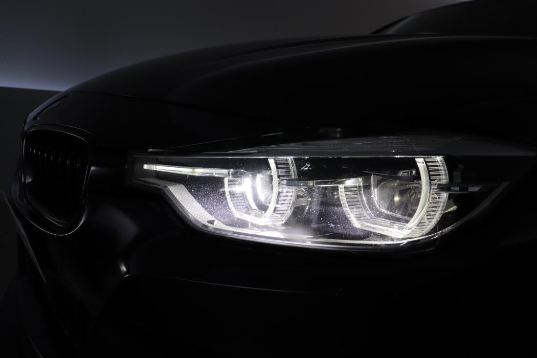BMW 330 2017