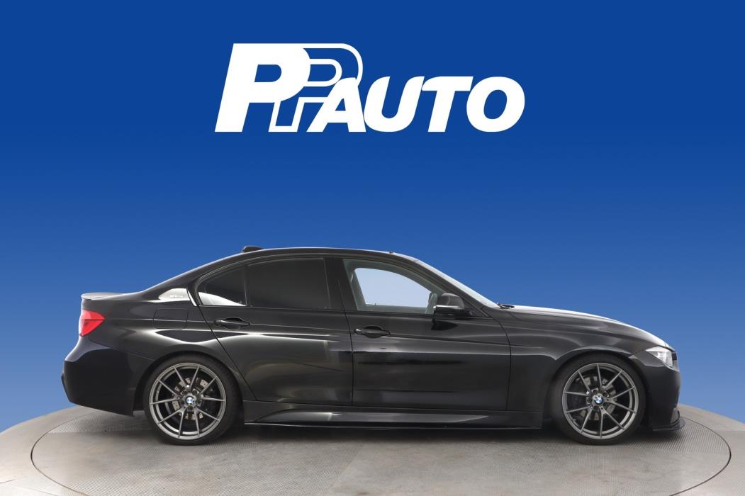 BMW 330 2017