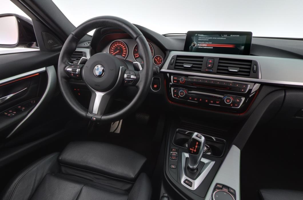BMW 330 2017