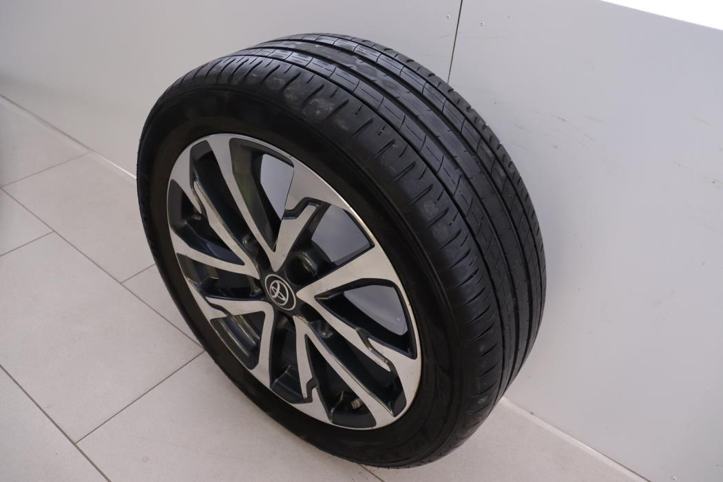 TOYOTA Corolla Cross 2024