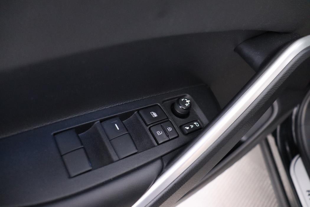 TOYOTA Corolla Cross 2024