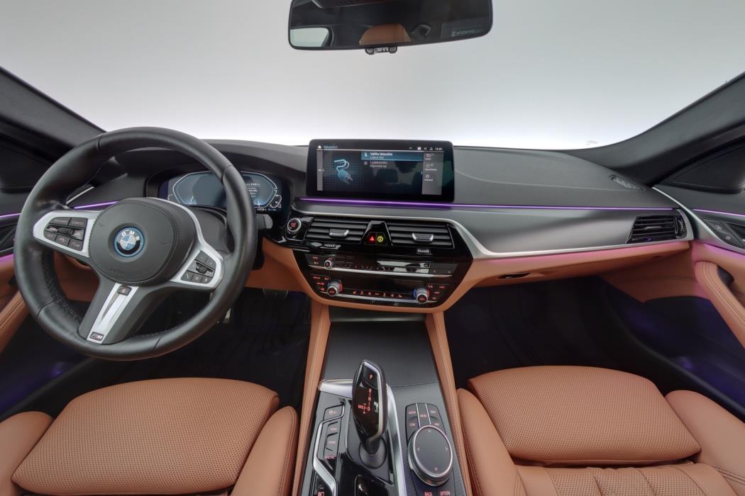 BMW 545 2022