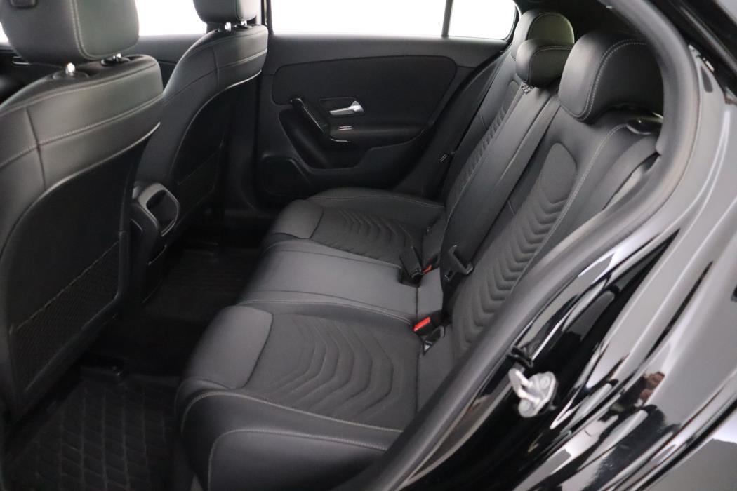 MERCEDES-BENZ A 2019