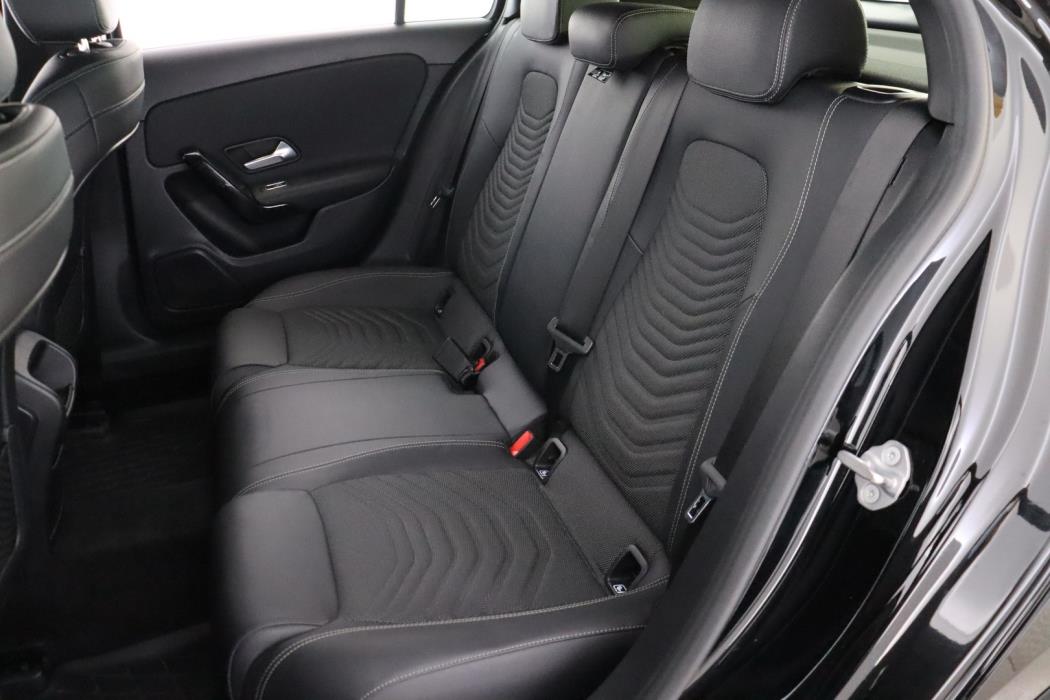 MERCEDES-BENZ A 2019