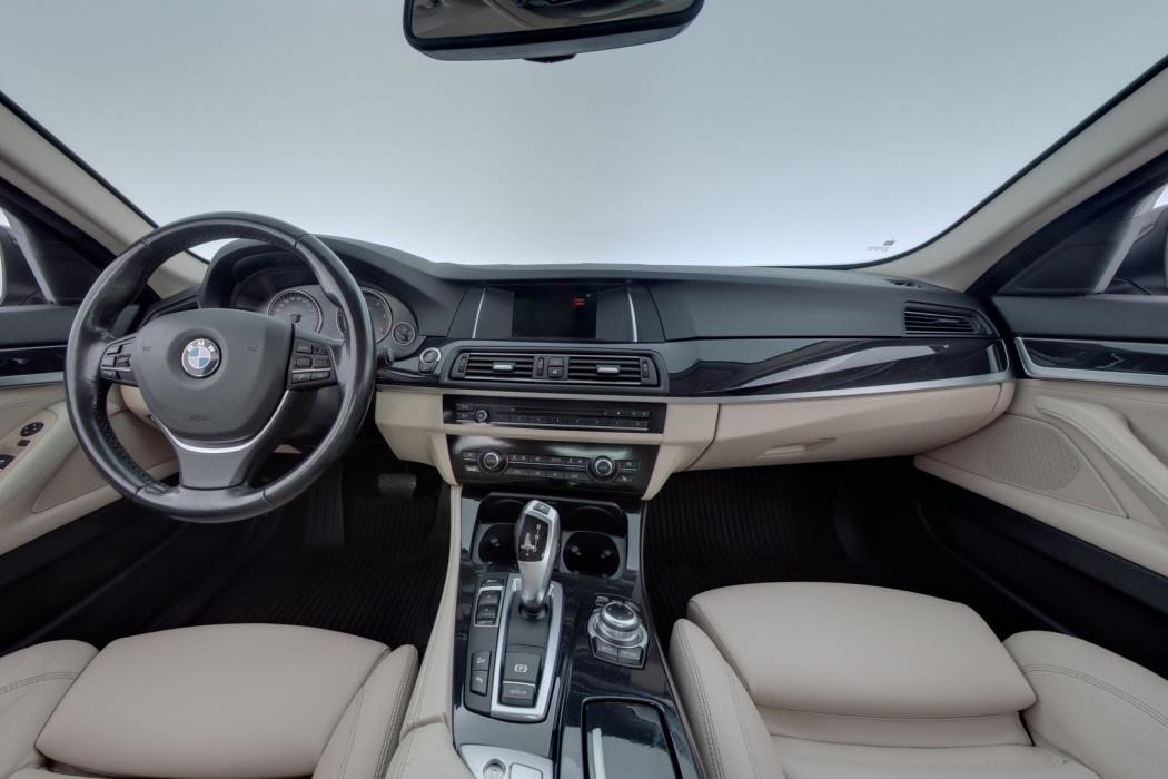 BMW 530 2015