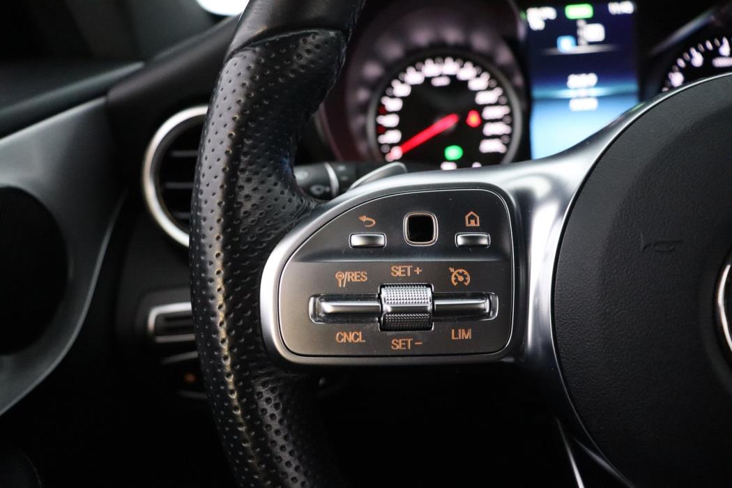 MERCEDES-BENZ C 2020