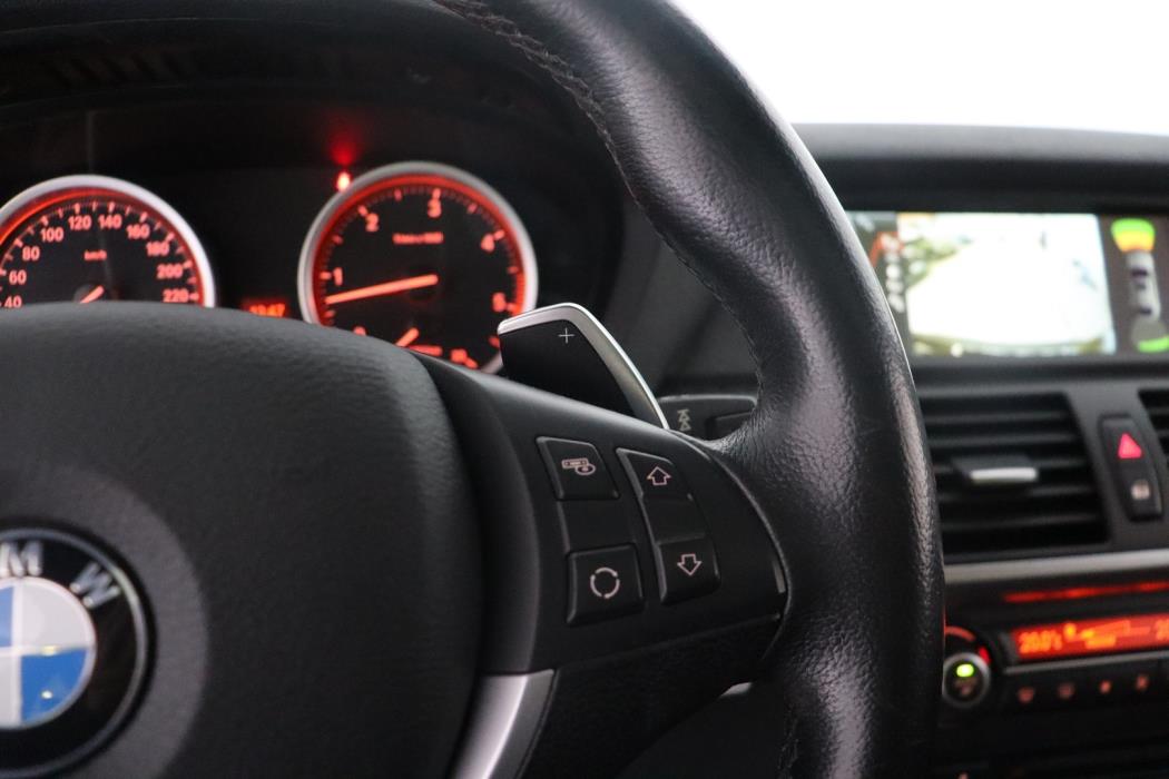 BMW X6 2011