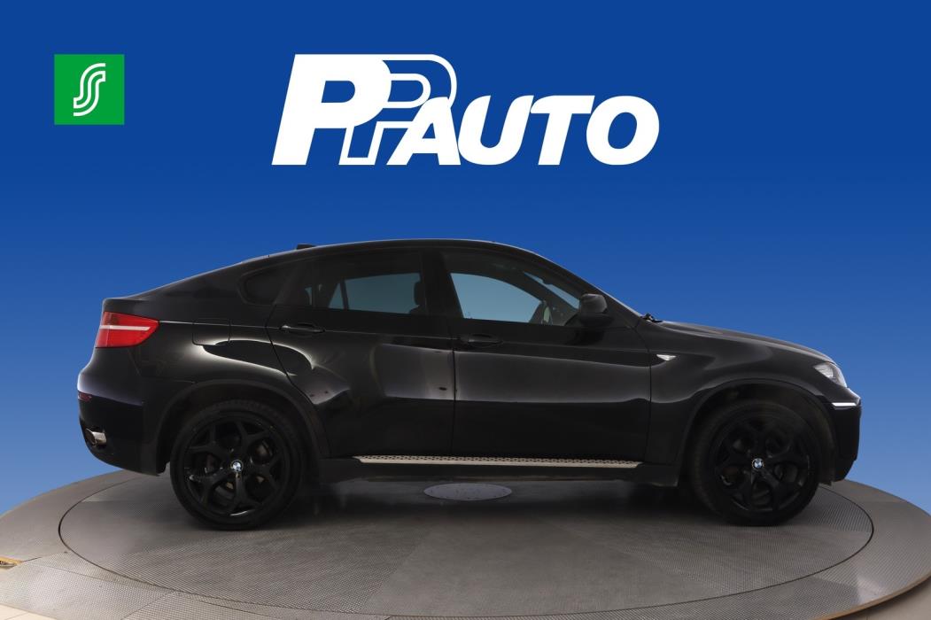 BMW X6 2011