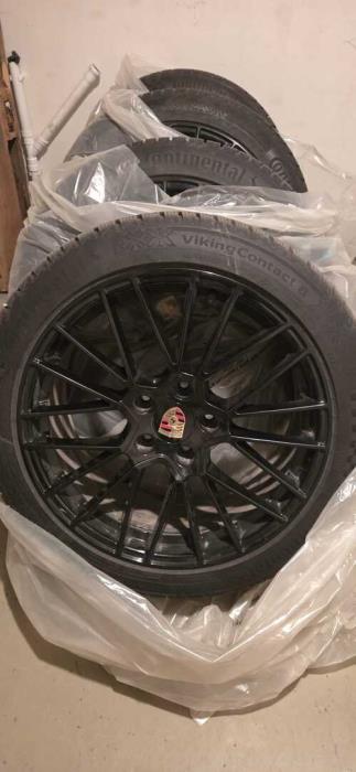 PORSCHE Taycan 2022