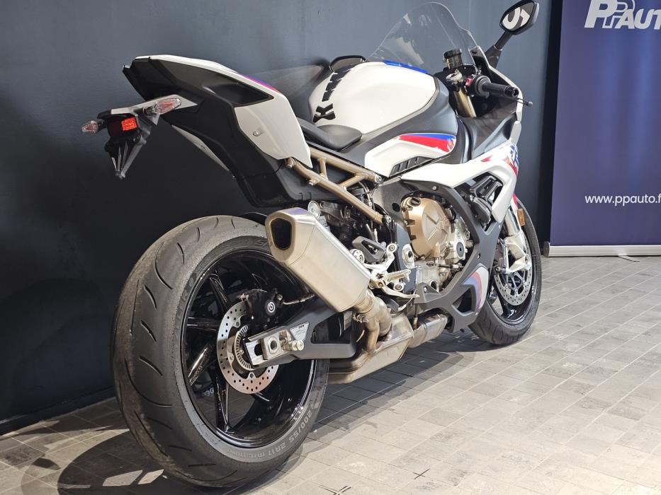 BMW S 2019
