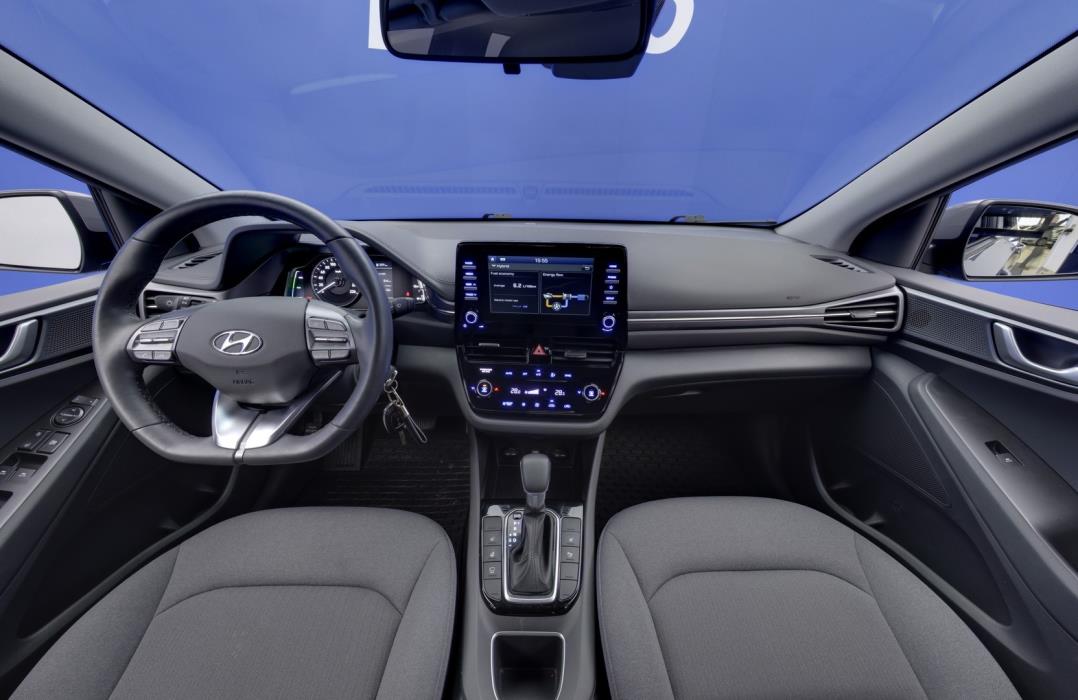 HYUNDAI IONIQ HYBRID 2021