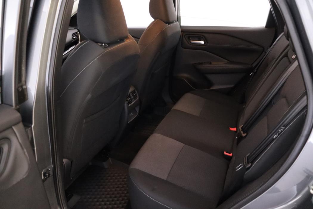NISSAN Qashqai 2022