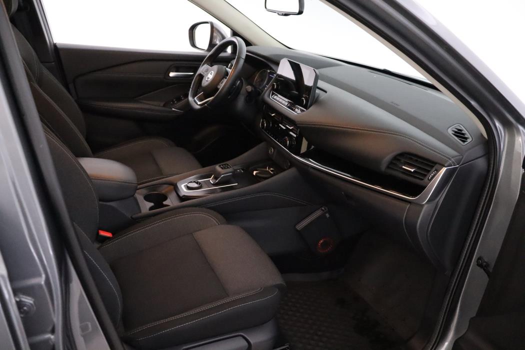 NISSAN Qashqai 2022