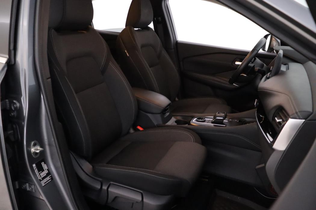 NISSAN Qashqai 2022