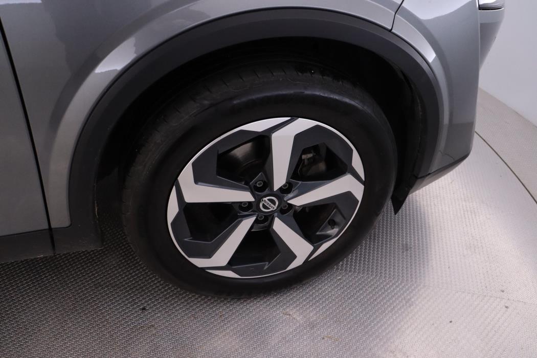 NISSAN Qashqai 2022