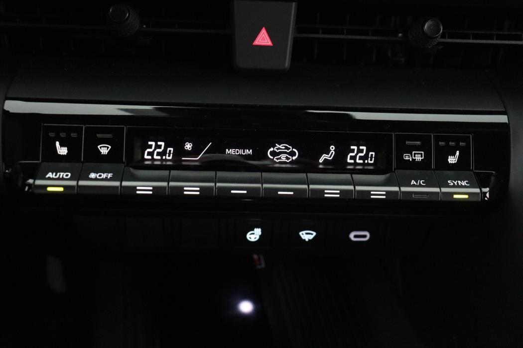 TOYOTA C-HR 2024