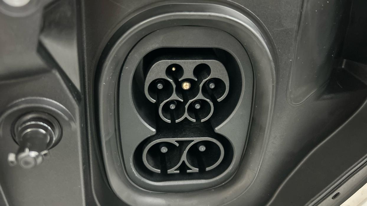 VOLKSWAGEN ID. Buzz Cargo 2025