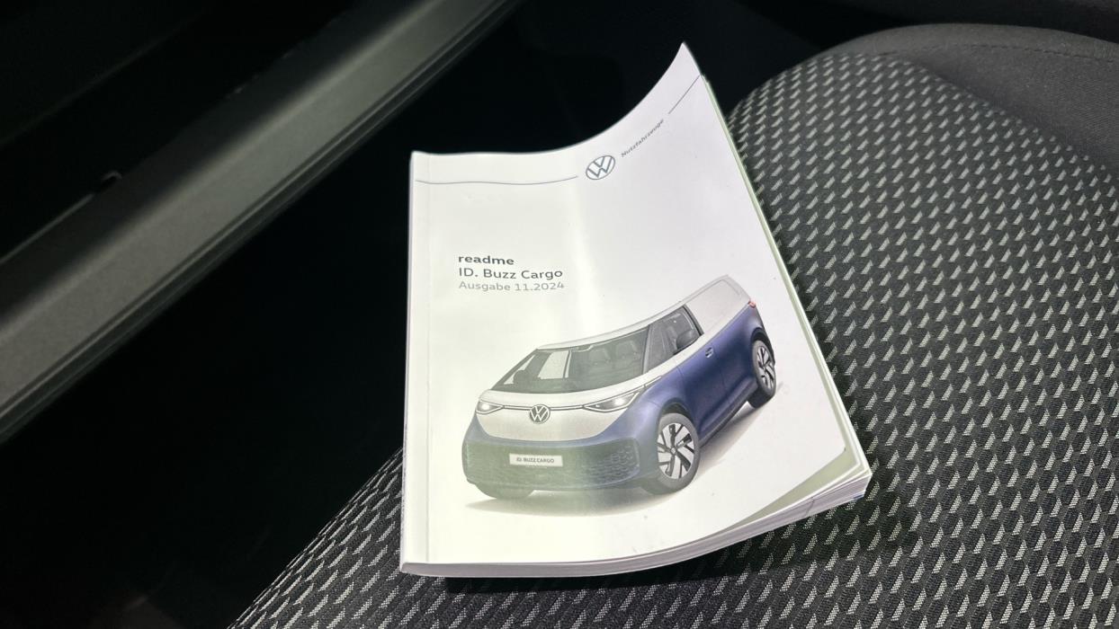 VOLKSWAGEN ID. Buzz Cargo 2025
