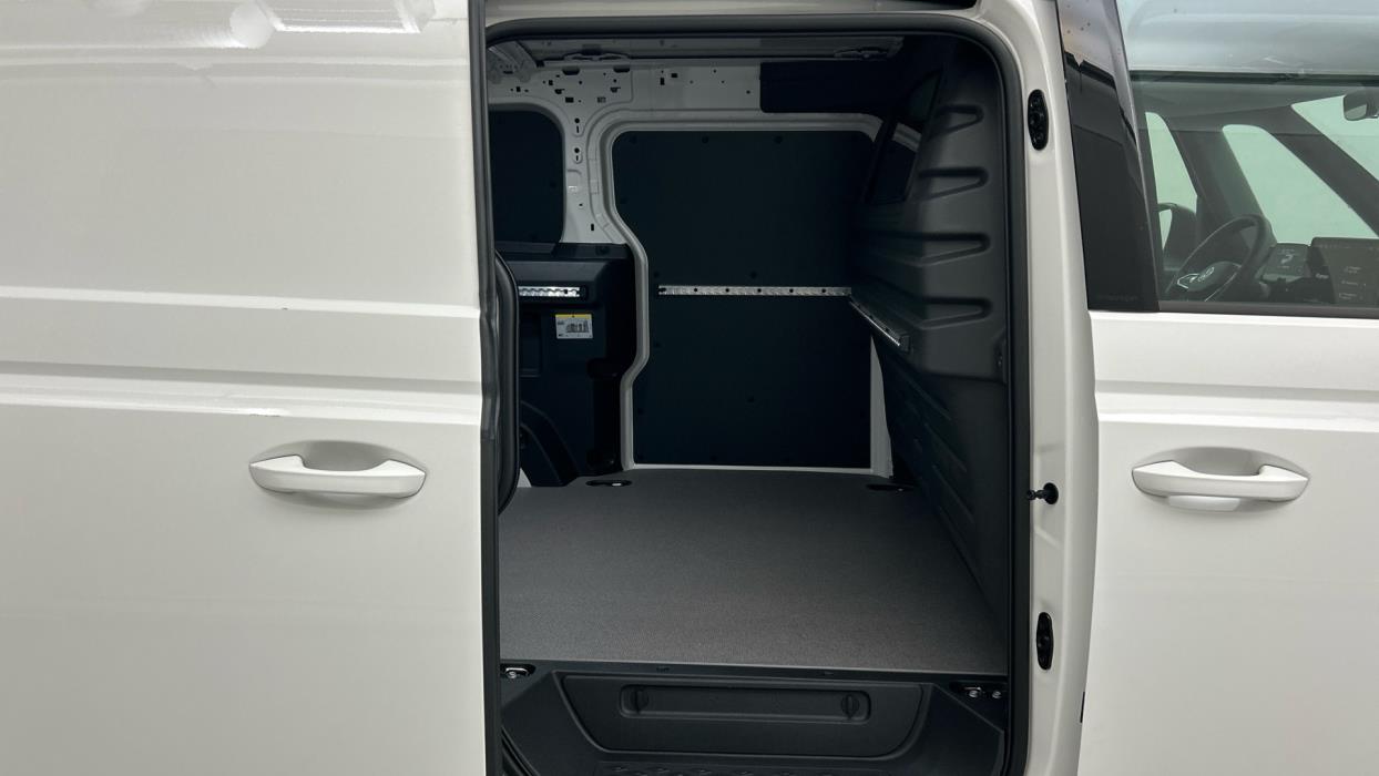 VOLKSWAGEN ID. Buzz Cargo 2025