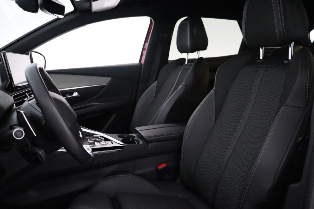 PEUGEOT 3008 2023