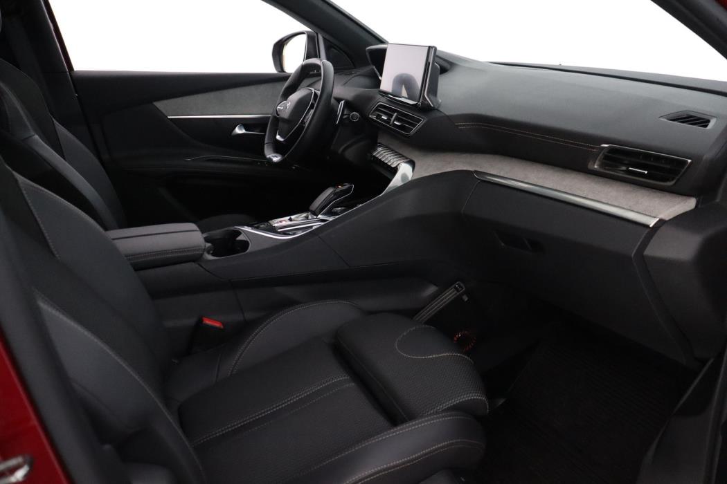 PEUGEOT 3008 2023