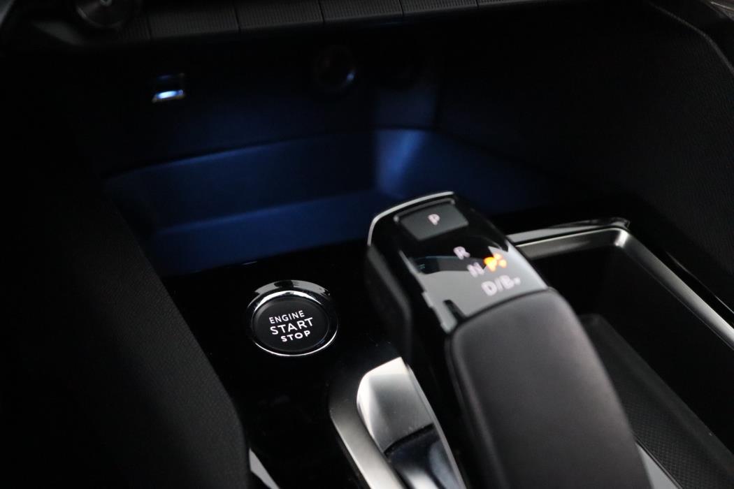 PEUGEOT 3008 2023