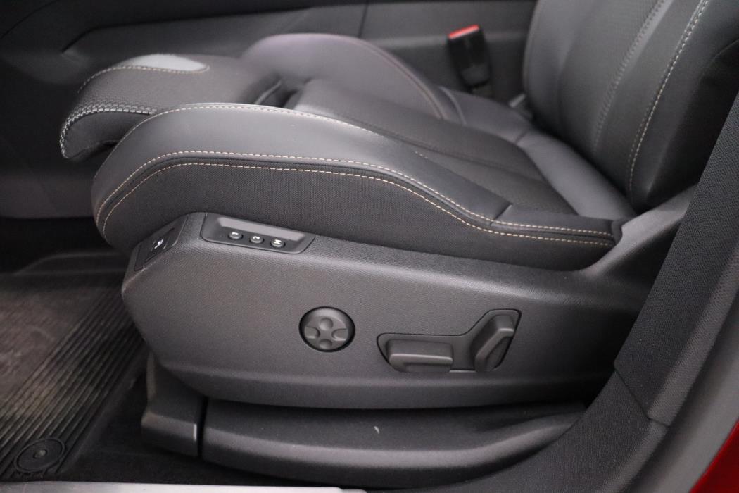 PEUGEOT 3008 2023