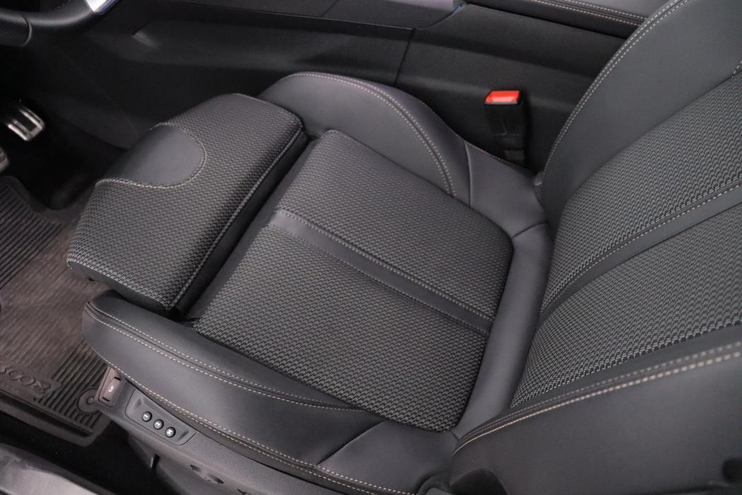 PEUGEOT 3008 2023